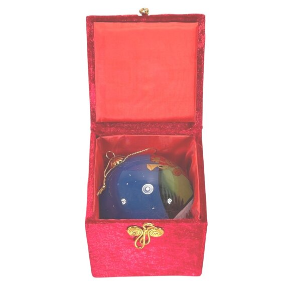 Vtg 2001 Li Bien Reverse Painted Glass Ornament Santa Reindeer Gifts Velvet Box - Picture 6 of 13